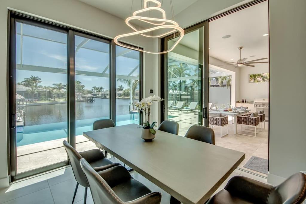 Villa Sensation By Coralvilla - New,Modern With Pool Cape Coral Exterior photo