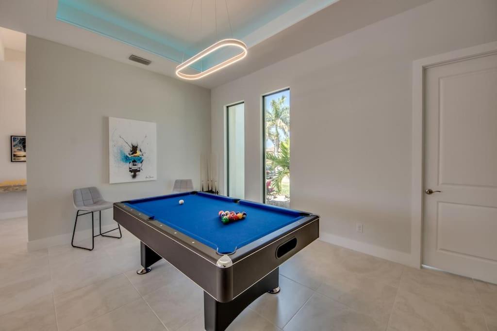 Villa Sensation By Coralvilla - New,Modern With Pool Cape Coral Exterior photo