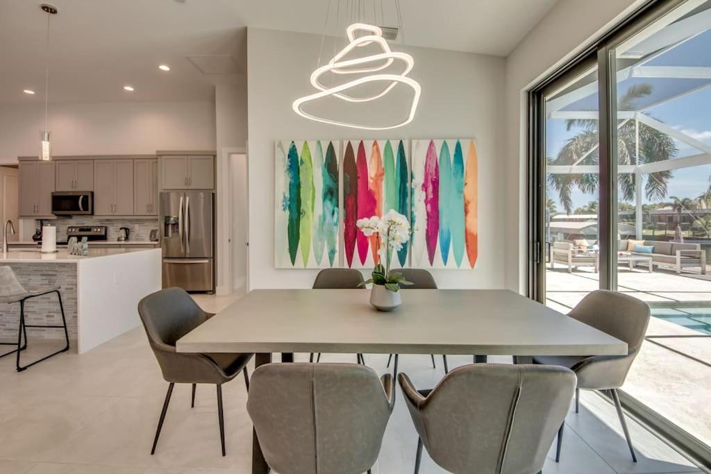 Villa Sensation By Coralvilla - New,Modern With Pool Cape Coral Exterior photo