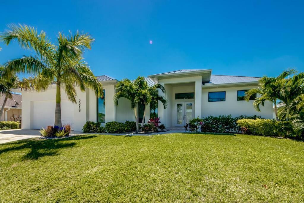 Villa Sensation By Coralvilla - New,Modern With Pool Cape Coral Exterior photo
