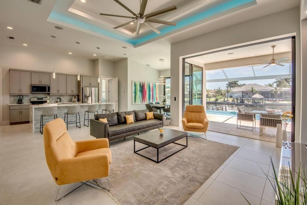 Villa Sensation By Coralvilla - New,Modern With Pool Cape Coral Exterior photo